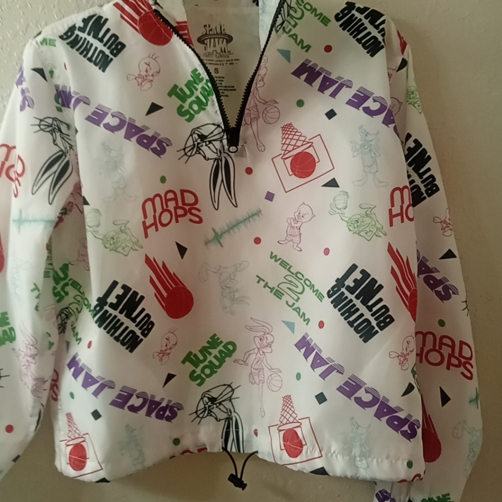 Windbreaker - Picture 8 of 11